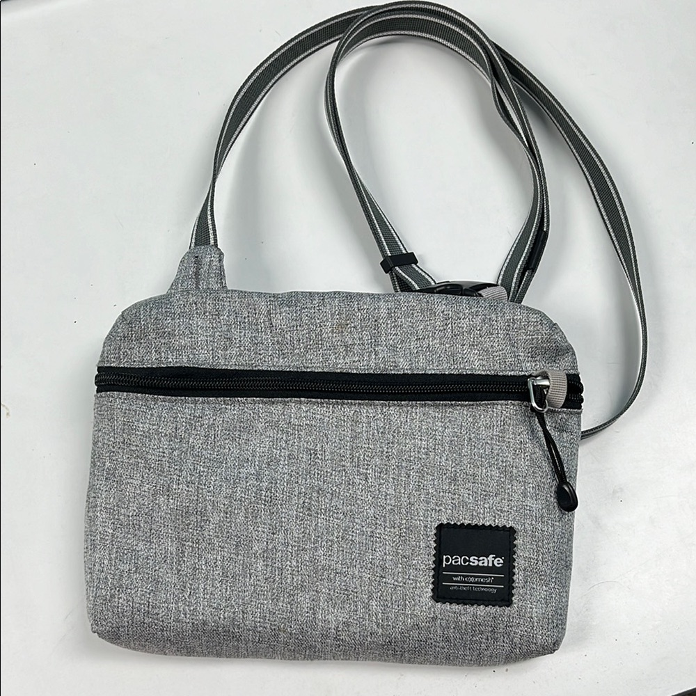 PACKSAFE textured grey crossbody RFID purse, SlingSafe XL-Series NOWT